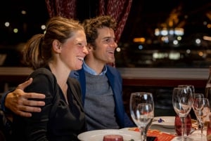 Paris: Seine River Cruise with 3-Course Dinner & Live Music