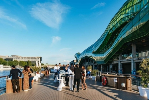 París: Cena en Crucero por el Sena con Menú Gourmet de 3 platos