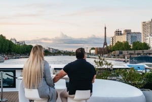 París: Cena en Crucero por el Sena con Menú Gourmet de 3 platos