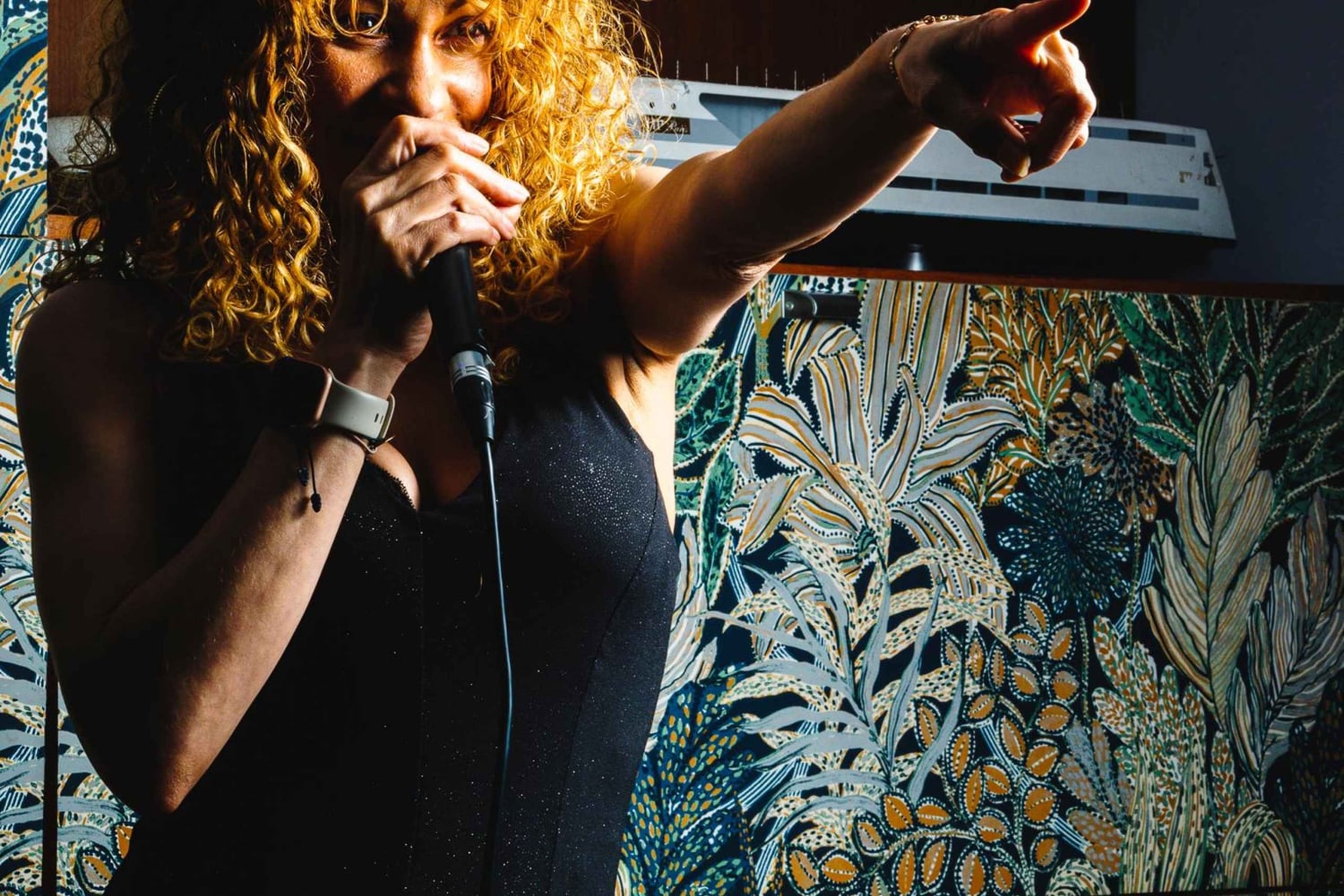 Paris: Seine River Dinner Cruise with Live Music