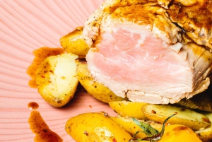 パリ生演奏付きセーヌ川ディナークルーズ