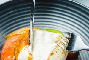 Paris: Seine River Dinner Cruise with Live Music