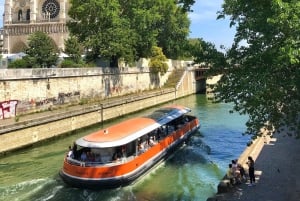 Paris: Panorama-Bootsfahrt auf der Seine ab Notre-Dame