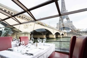 Paris: Sightseeing Cruise on the Seine with 3-Course Lunch