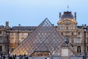 パリ:パリとルーブル美術館の観光ツアー ガイド付きツアー