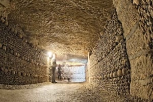 Paris: Catacombs Tour with Restricted Areas