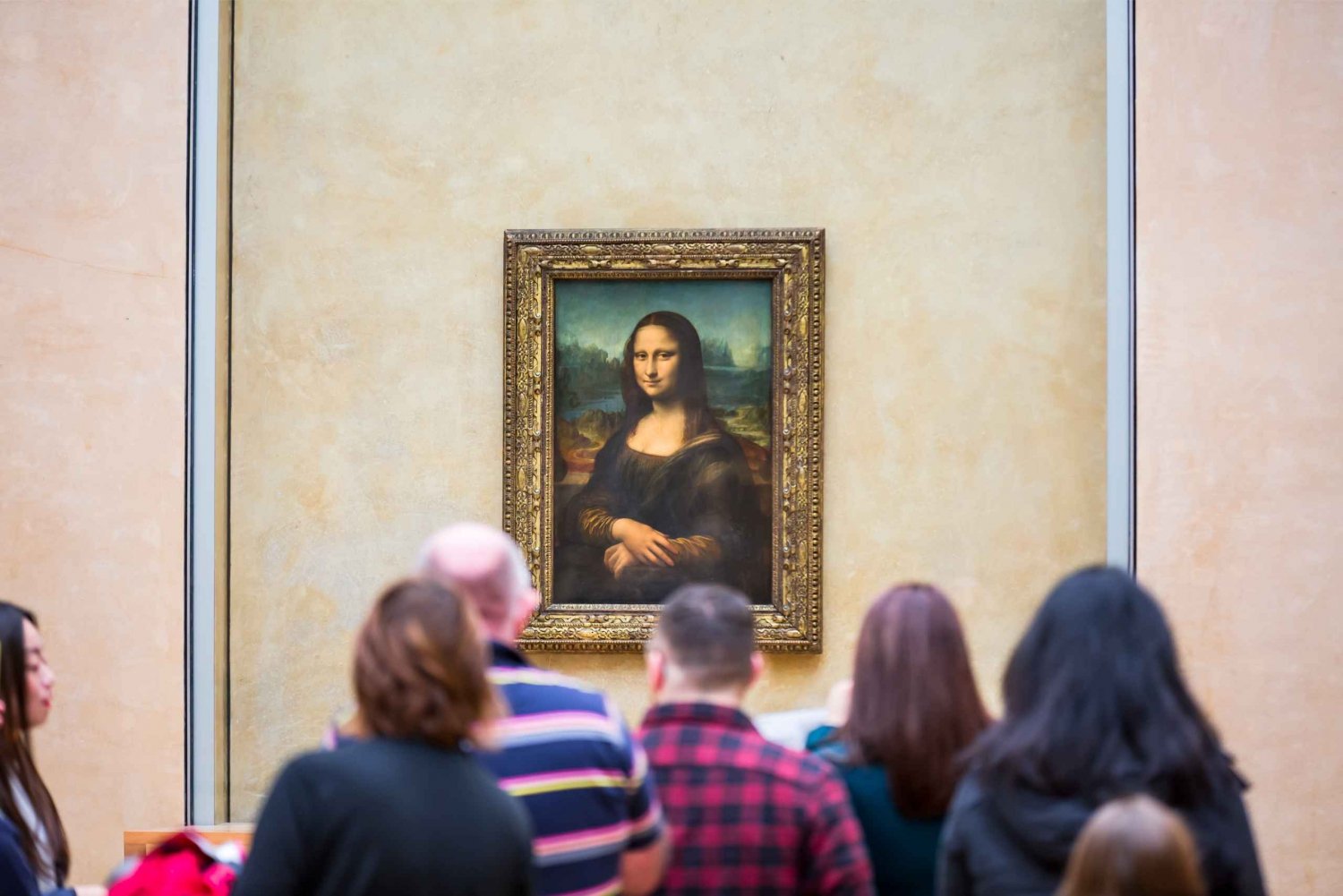 Paris: Skip-the-line Louvre Ticket with Host for Mona Lisa