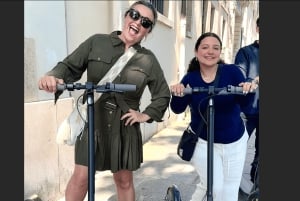 Paris - en liten grupp E-Scooter Tour i liten grupp med en lokal guide