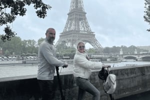 Paris - en liten grupp E-Scooter Tour i liten grupp med en lokal guide