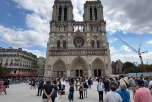 Parijs: rondleiding door het interieur van de Notre Dame, kleine groep, max. 5 personen