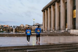 Paris: Sunrise Running and Sightseeing Group Tour