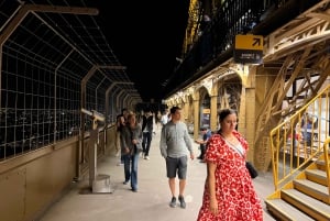 Główna atrakcja Paryża: Notre Dame, Luwr, wieża Eiffla i rejs