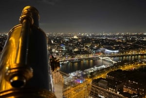 Główna atrakcja Paryża: Notre Dame, Luwr, wieża Eiffla i rejs