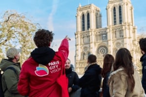 Paris: Surroundings Guided Tour of Notre Dame Cathedral