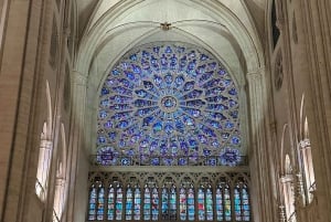 Paris: Surroundings Guided Tour of Notre Dame Cathedral