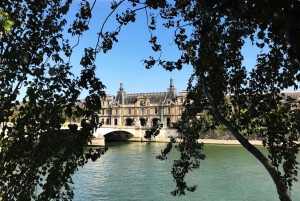Paris : La visite guidée du Da Vinci Code avec un guide régional