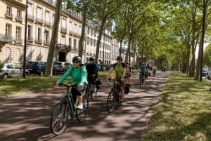 電動アシスト自転車でパリからヴェルサイユへ - 自然と発見の旅