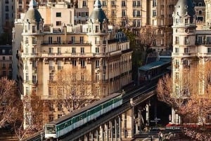 Paris Top Sights Halbtagestour zu Fuß mit einem lustigen Guide