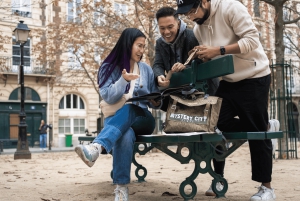 Paris: Treasure Hunt & Walking Tour 'Marie Curie's secret'