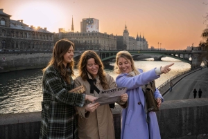 Paris: Treasure Hunt & Walking Tour 'Secret Weapon X'