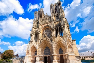 Paris: Two Reims Champagne Vineyards with Tastings and Lunch