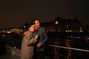 Parigi : Crociera con cena di San Valentino sulla Senna