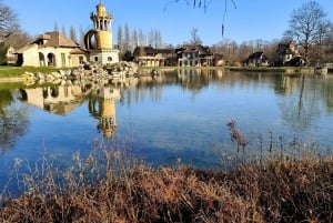 Paris: Versailles Palace and Queen Hamlet E-Bike Tour