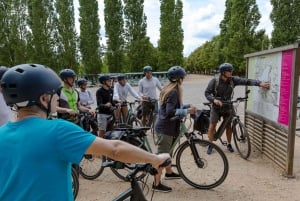 Paris : Visite du château de Versailles et du hameau de la Reine en E-Bike