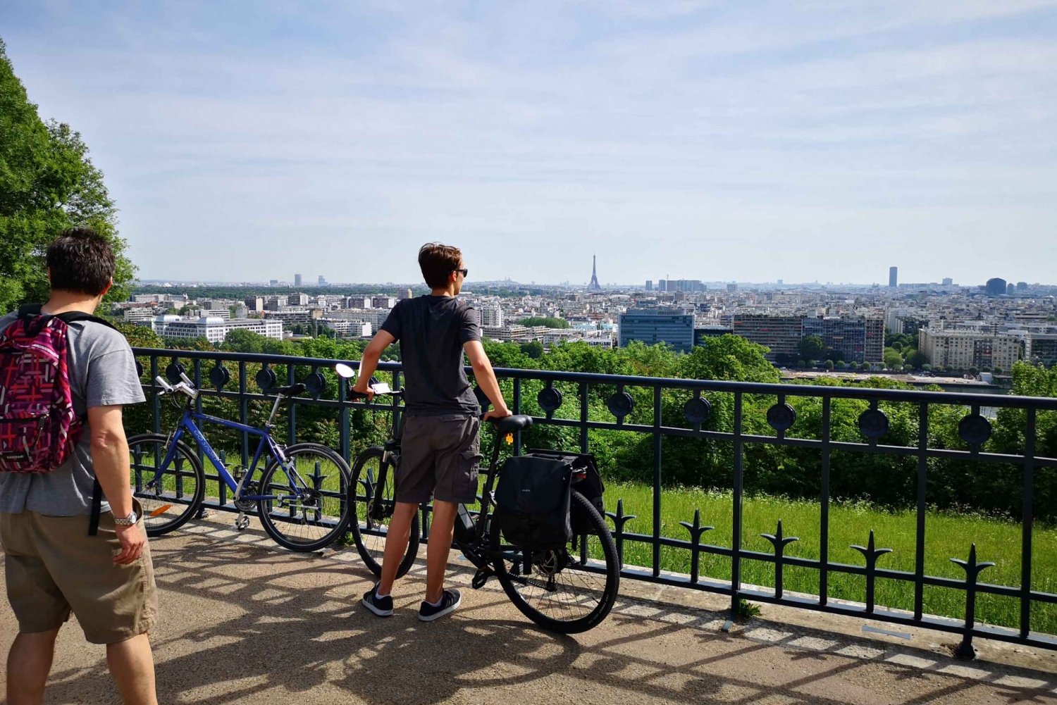 Paris: Versailles Palace & Queen Hamlet E-Bike Tour