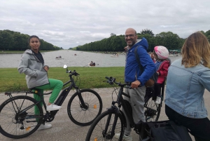 Paris : Visite du château de Versailles et du hameau de la Reine en E-Bike