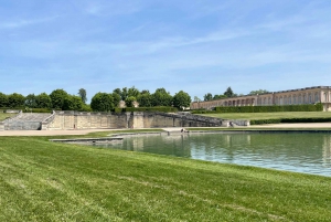 Paris : Visite du château de Versailles et du hameau de la Reine en E-Bike