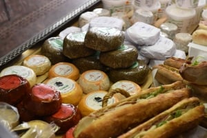 Paris: Saint Germain des Prés Guided Foodie Walking Tour