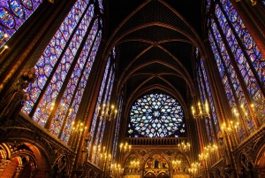 Paris: Walking Tour with Notre Dame or Ste-Chapelle Access