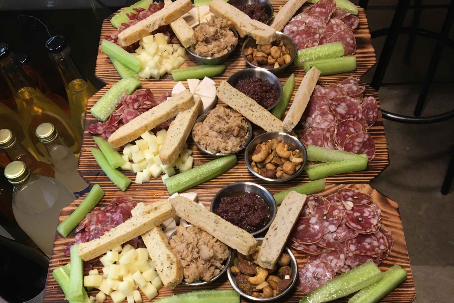 Paris Wine Tasting Course: 5 Wines / 1 Sommelier / Aperitif Boards