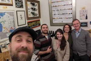 París: Cata de vinos con 6 vinos y tabla de quesos