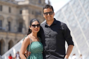 Paris: Your Own Private Photoshoot at Louvre Museum