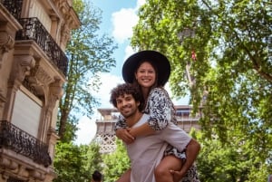 Paris: Private Photoshoot at the Eiffel Tower