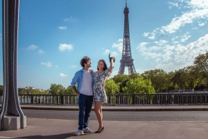 Paris: Private Photoshoot at the Eiffel Tower