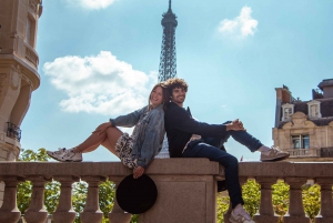 Paris: Private Photoshoot at the Eiffel Tower