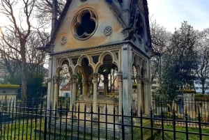 Père-Lachaise: storie e misteri raccontati da un attore