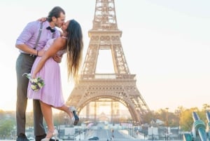 Photographer in Paris: Eiffel Tower and the most beautiful spots for a photo shoot