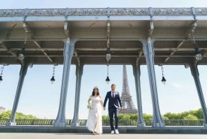 Photographer in Paris: Eiffel Tower and the most beautiful spots for a photo shoot