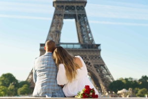 Photographer in Paris: Eiffel Tower and the most beautiful spots for a photo shoot