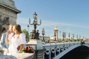 Photographer in Paris: Eiffel Tower and the most beautiful spots for a photo shoot