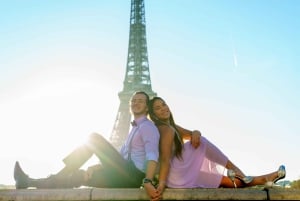 Photographer in Paris: Eiffel Tower and the most beautiful spots for a photo shoot