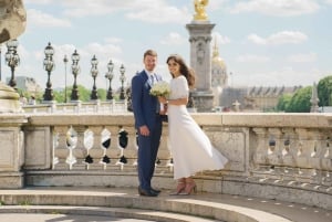 Photographer in Paris: Eiffel Tower and the most beautiful spots for a photo shoot