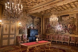 パリからフォンテーヌブロー、ベルサイユ、トリアノン二等兵