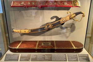 パリからフォンテーヌブロー、ベルサイユ、トリアノン二等兵