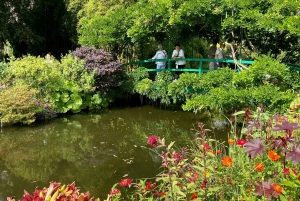 Private Giverny Half-day trip from Paris by Mercedes