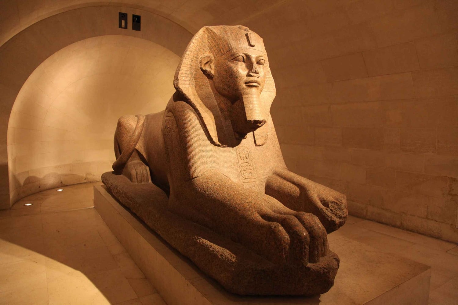 Yksityinen opastettu kierros, Louvre yöllä !